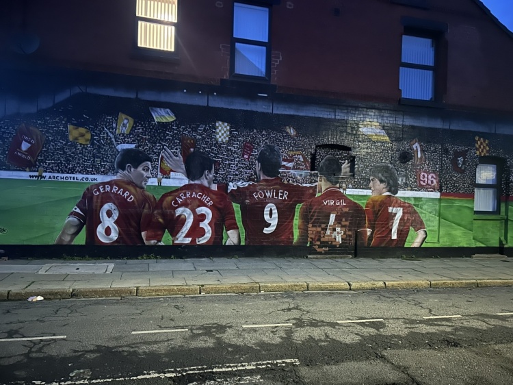 Foto Liverpool door in de FA cup